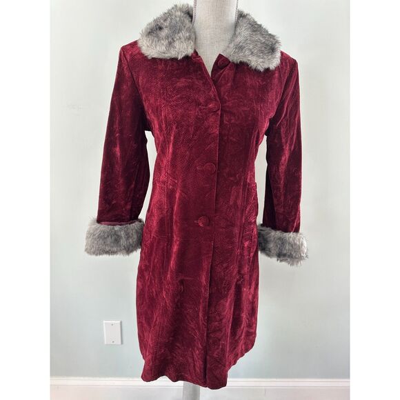 90s Vintage Red Velvet Coat with Faux Fur Trim Elegant Winter Style Girls 14/16 - Picture 1 of 11